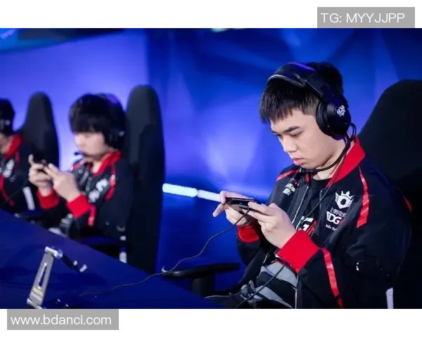 和平精英盛宴：深入解析EDG战队的快速崛起与战术创新